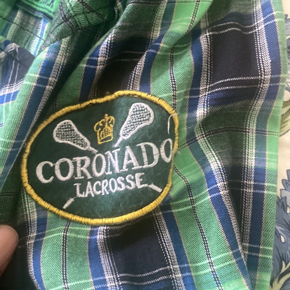 Rolling paper brand lumberjack long sleeve button up - Picture 4 of 5